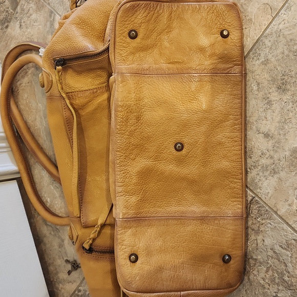 Free People We The Free Emerson Tote Bag New With Tags Butter Gold - Picture 6 of 6